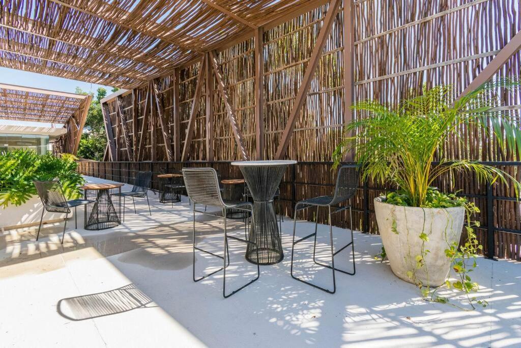 Exclusive Studio In A Gated Community By Casa Paraiso 툴룸 외부 사진